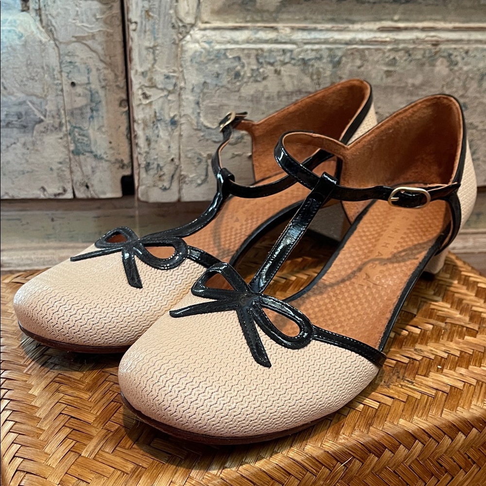 EUC Chie Mihara Sandia Beige and Black Women's T-Strap Shoes, 42 (US 11 or 12)